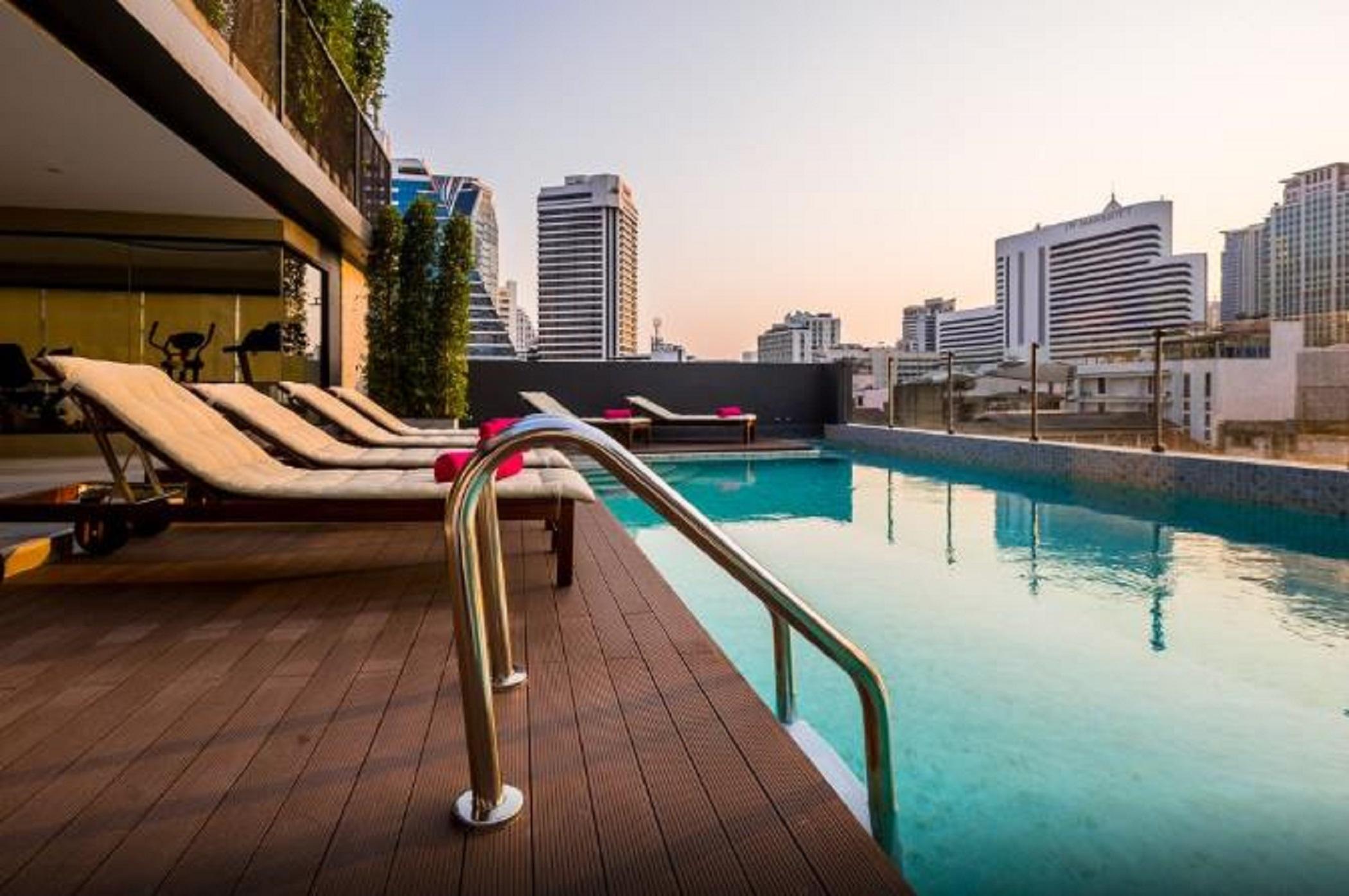 Glow Sukhumvit 5 Hotel Bangkok Exterior photo